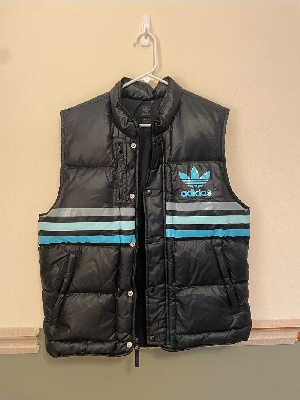adidas Black Puffer Vest with Aqua and Light Blue Stripes vintage EUC - Picture 3 of 7